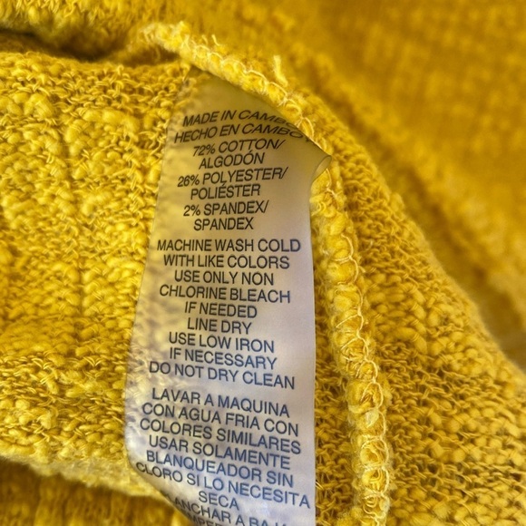 Two by Vince Camuto Long Sleeve Button Up Boxy Front Cardigan - Picture 5 of 5